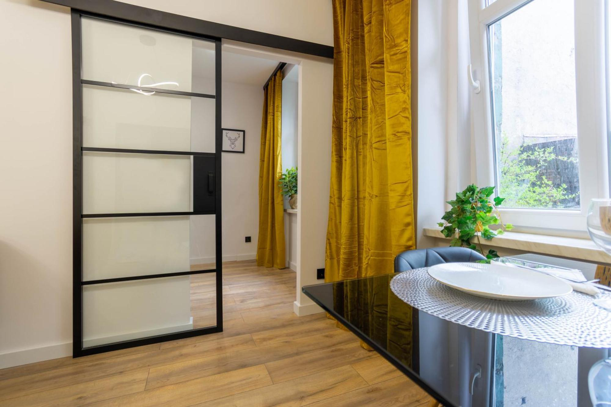 Klimatyczny Apartament Wroclawska Appartement Bytom Buitenkant foto