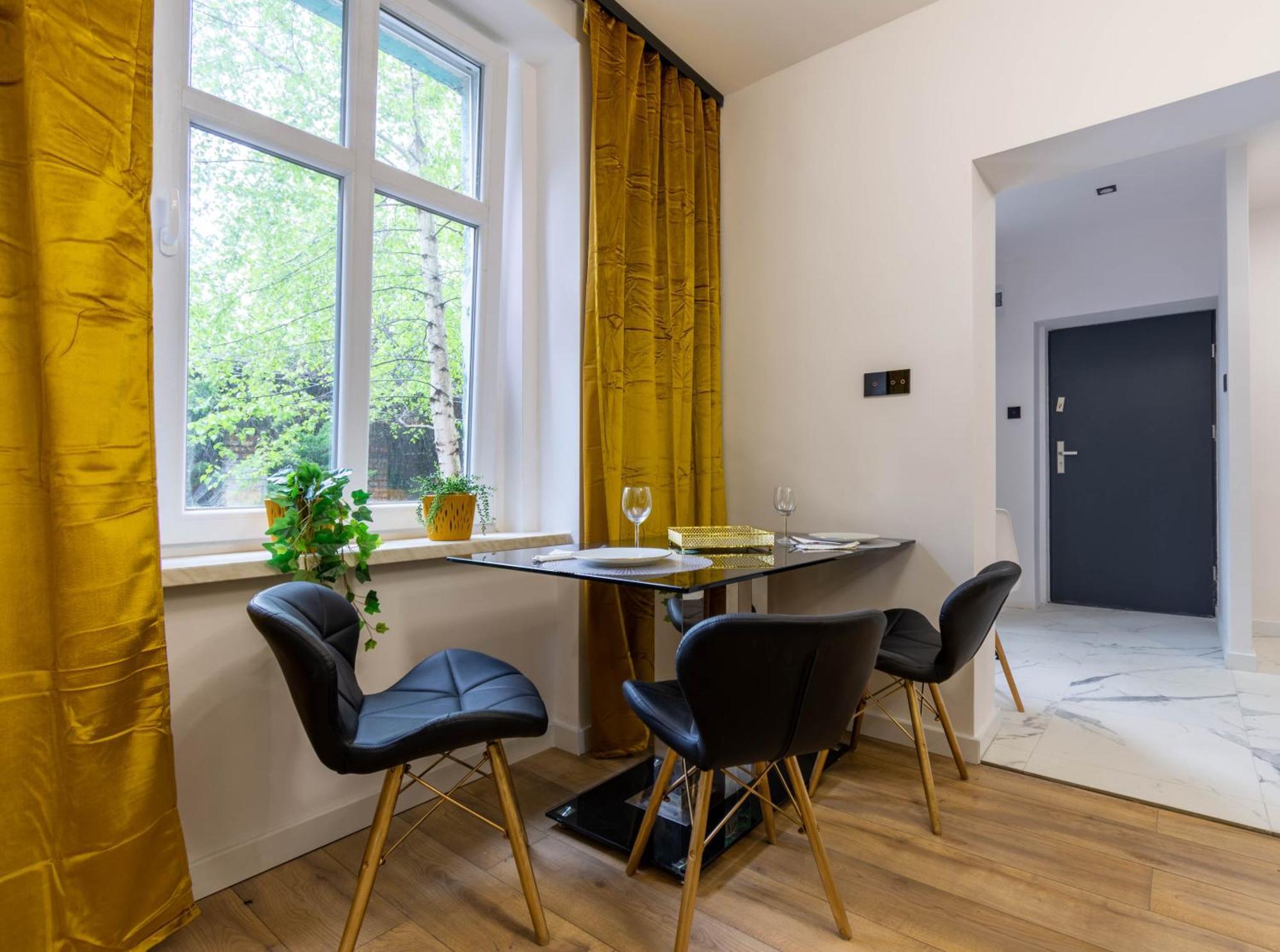 Klimatyczny Apartament Wroclawska Appartement Bytom Buitenkant foto